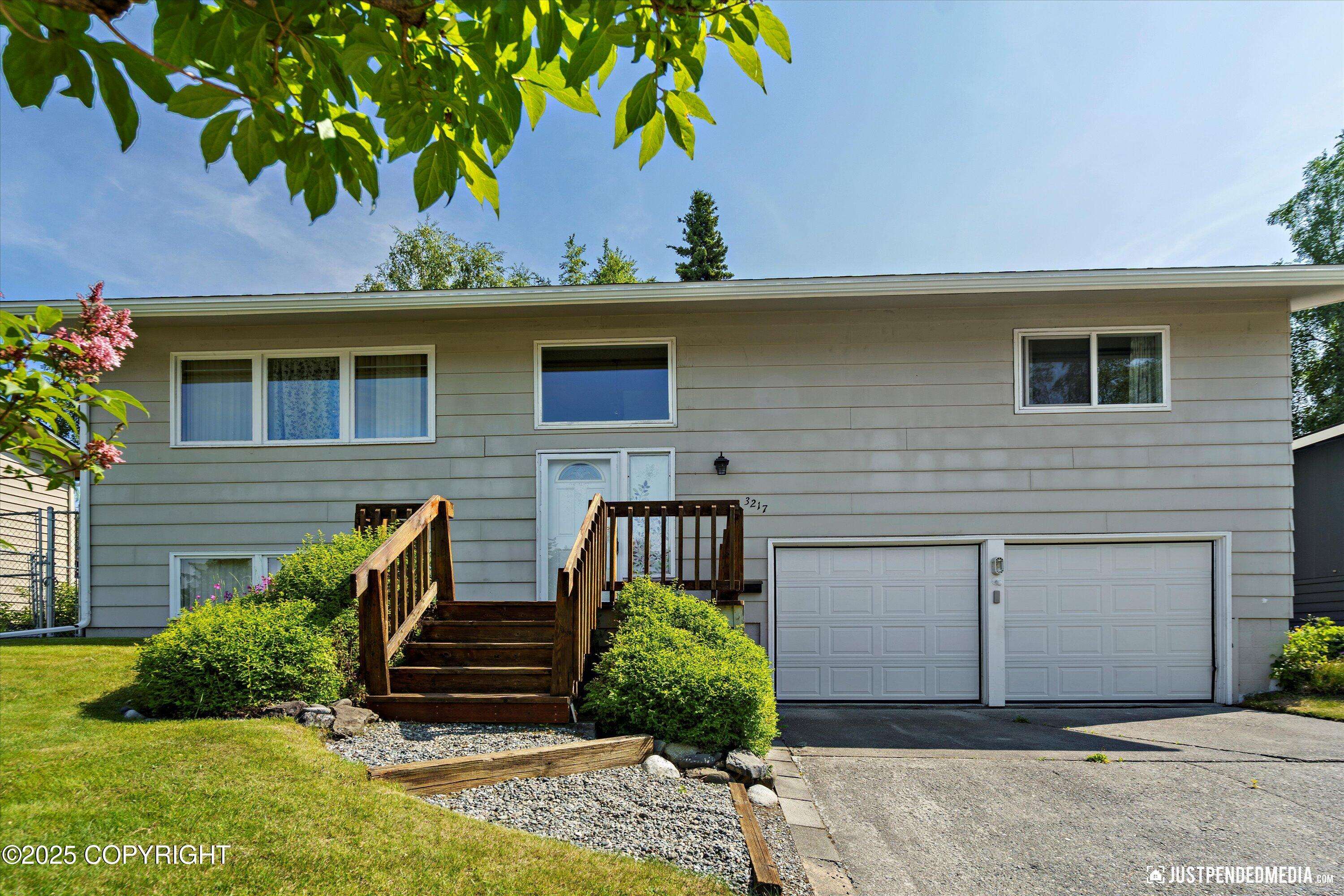 Anchorage, AK 99508,3217 Purdue ST