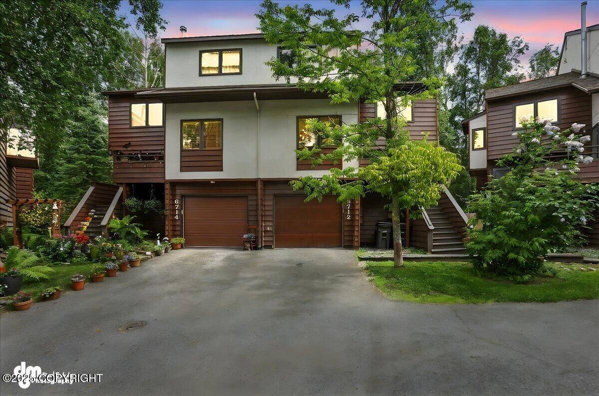 Anchorage, AK 99504,6712 Lunar DR #K2