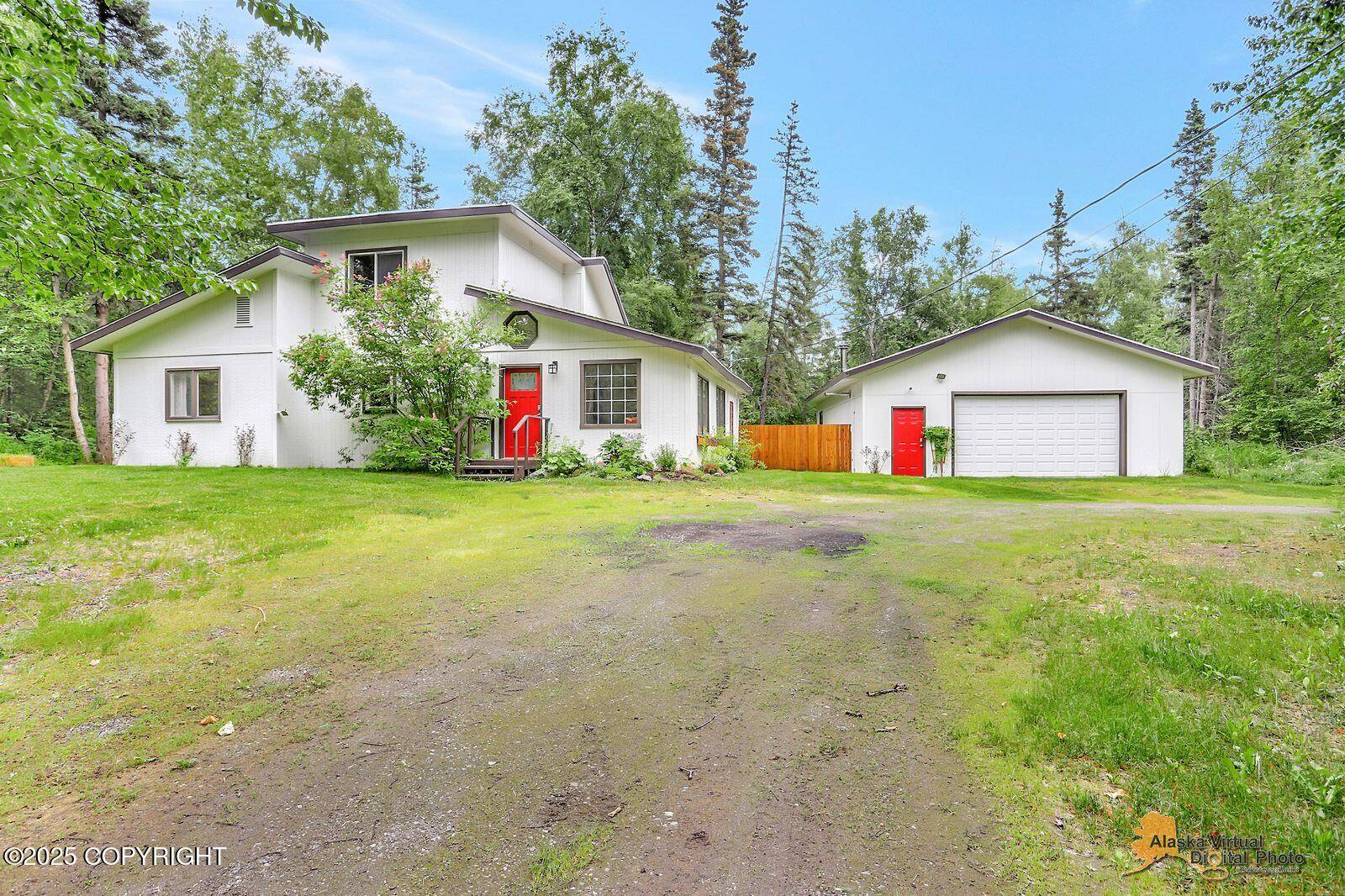 Wasilla, AK 99654,935 N Leatherleaf LOOP