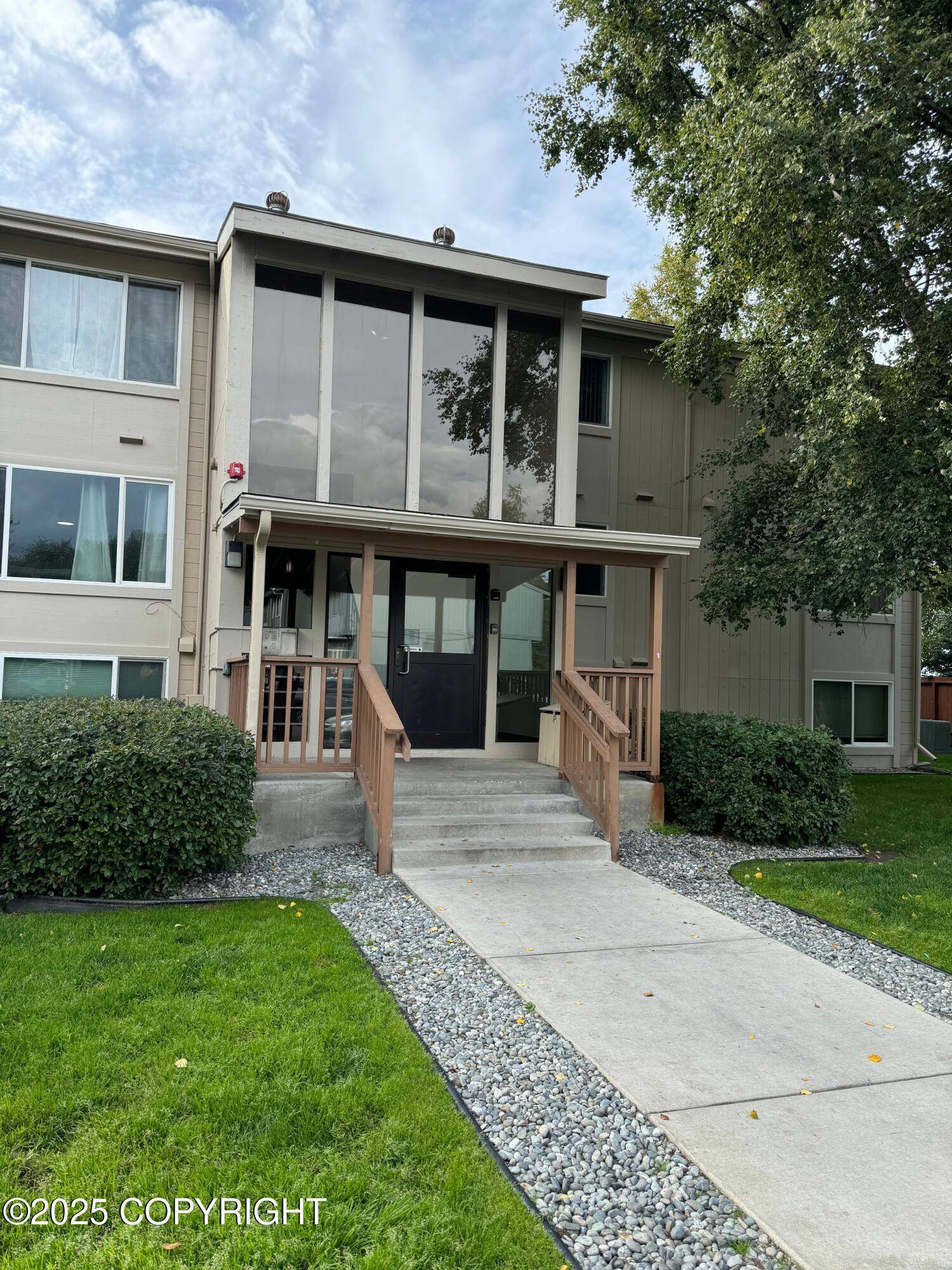 Anchorage, AK 99517,3100 Ward PL #7