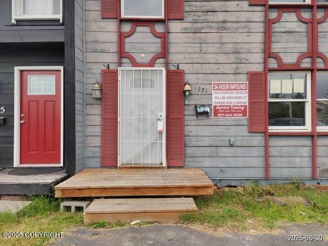 Anchorage, AK 99501,1251 Elegante LN