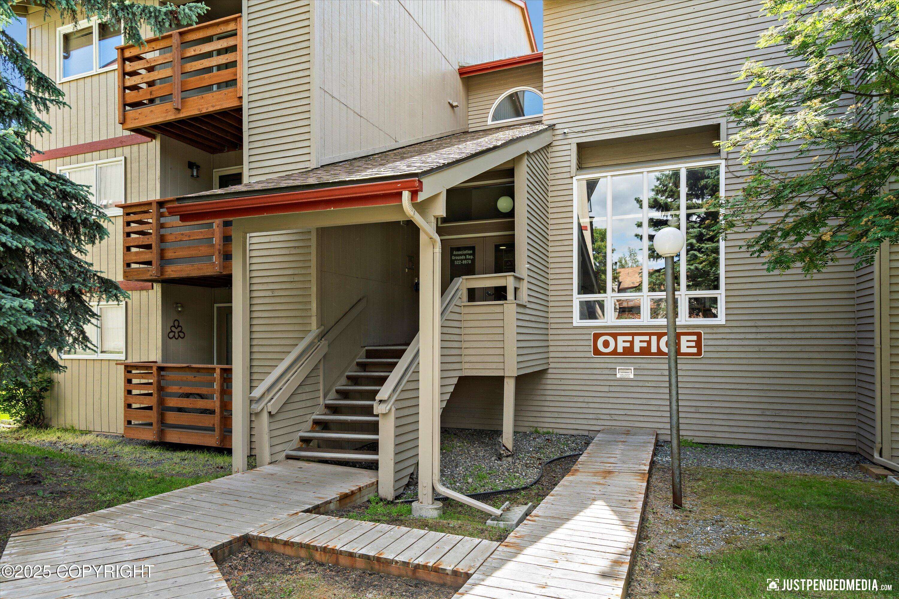 Anchorage, AK 99507,9715 Independence DR #B306