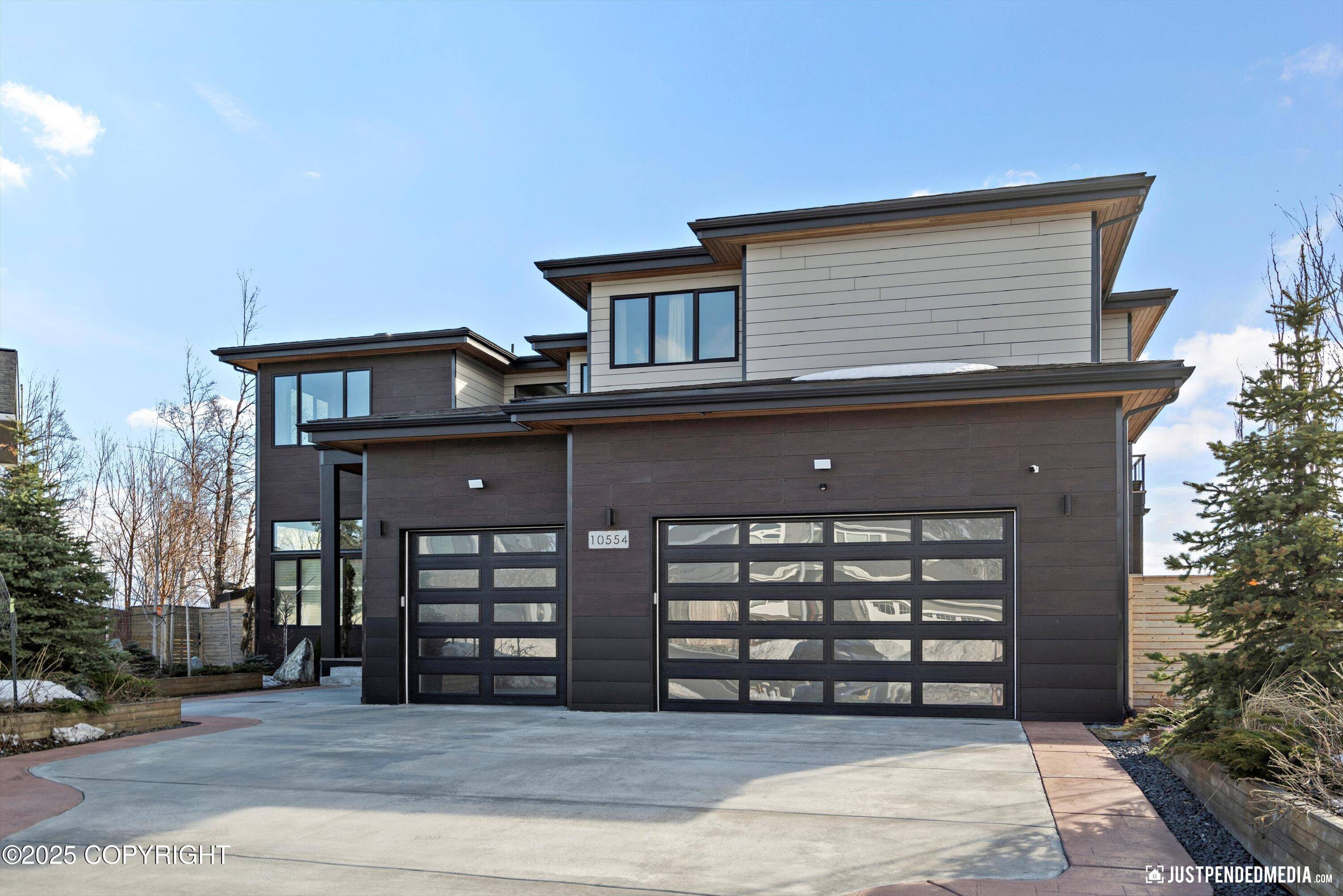 Anchorage, AK 99515,10554 Whitby CIR