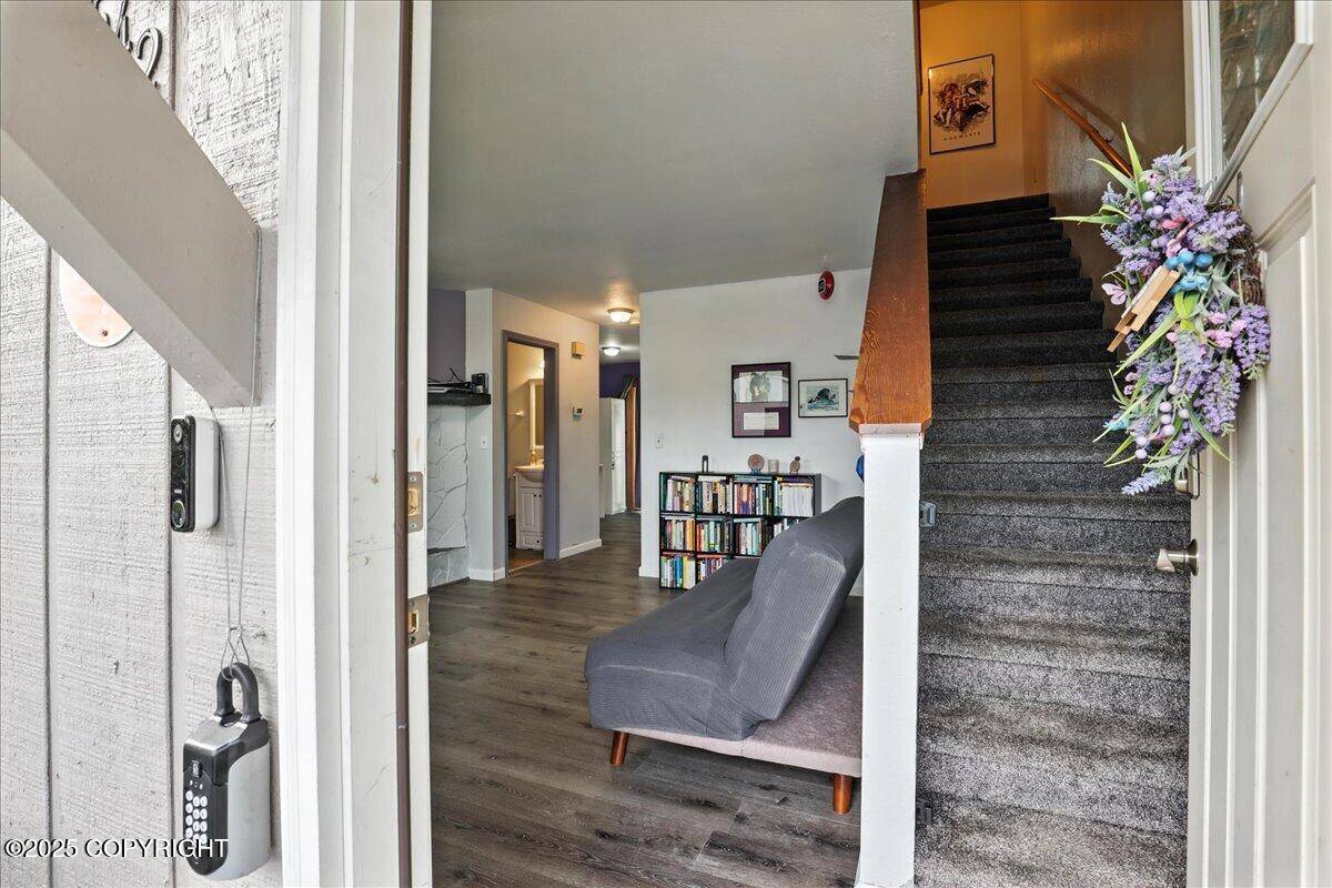 Anchorage, AK 99504,8542 Moss CT #4