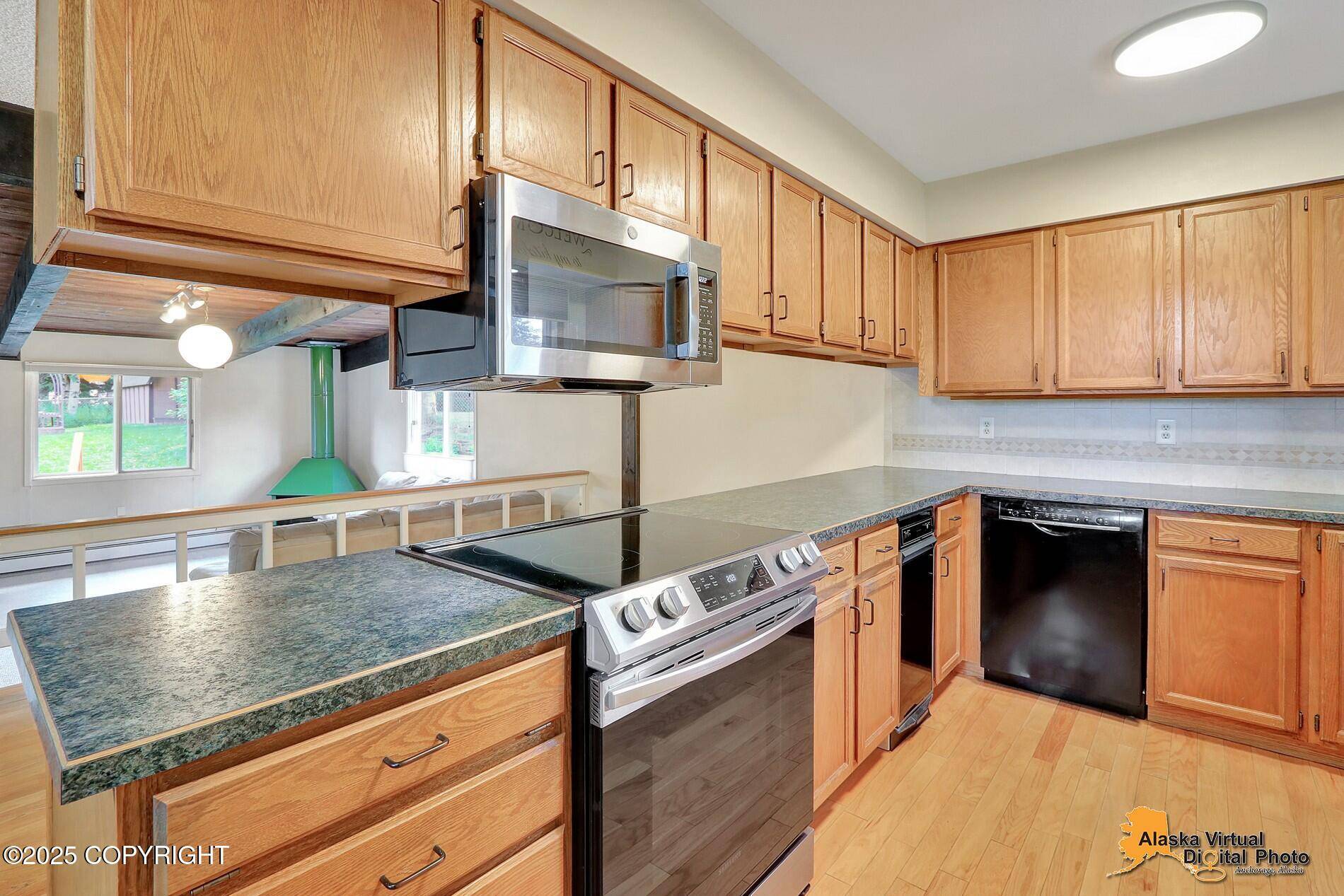 Anchorage, AK 99515,9821 Whitefish CIR