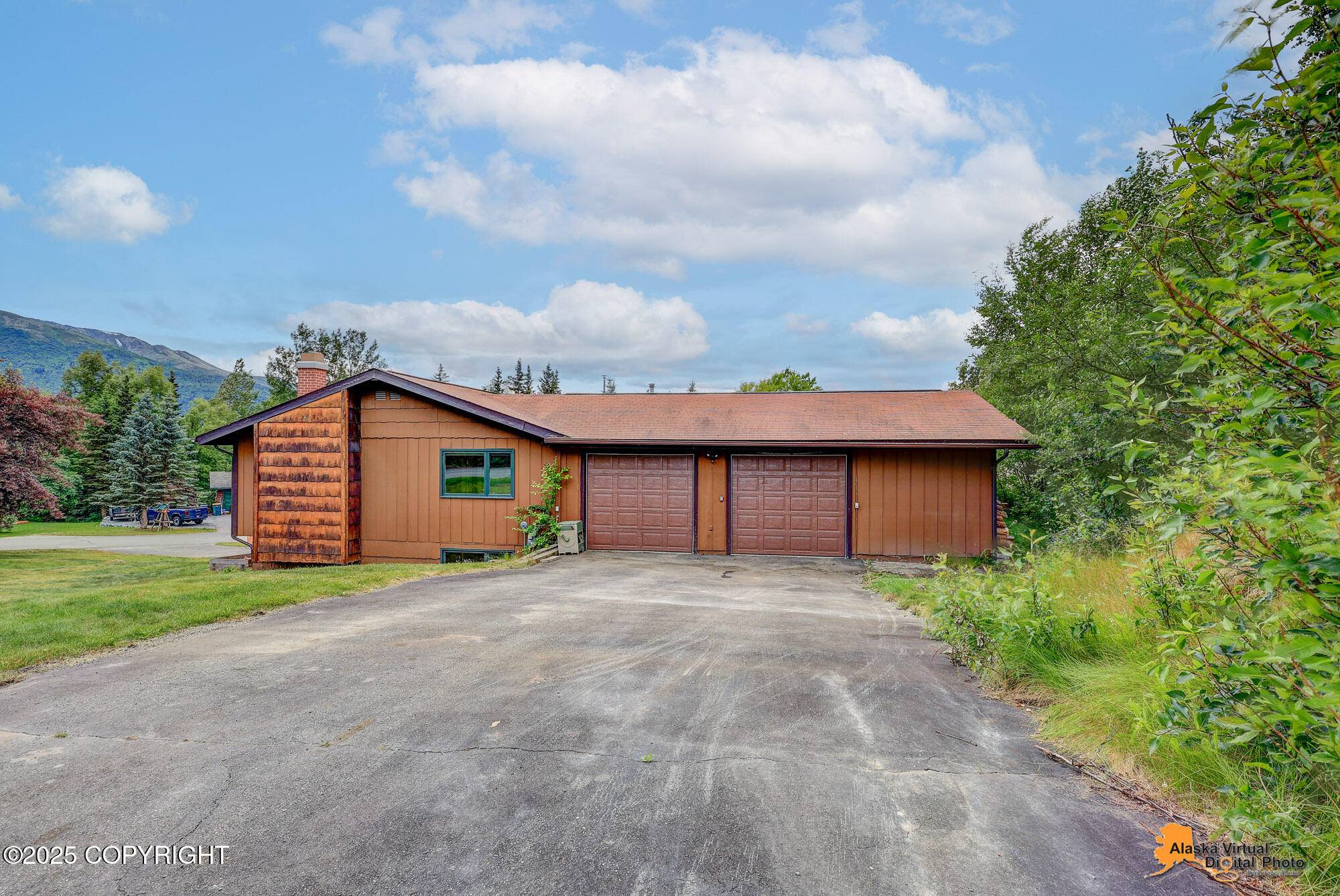Eagle River, AK 99577,18047 Sanctuary DR