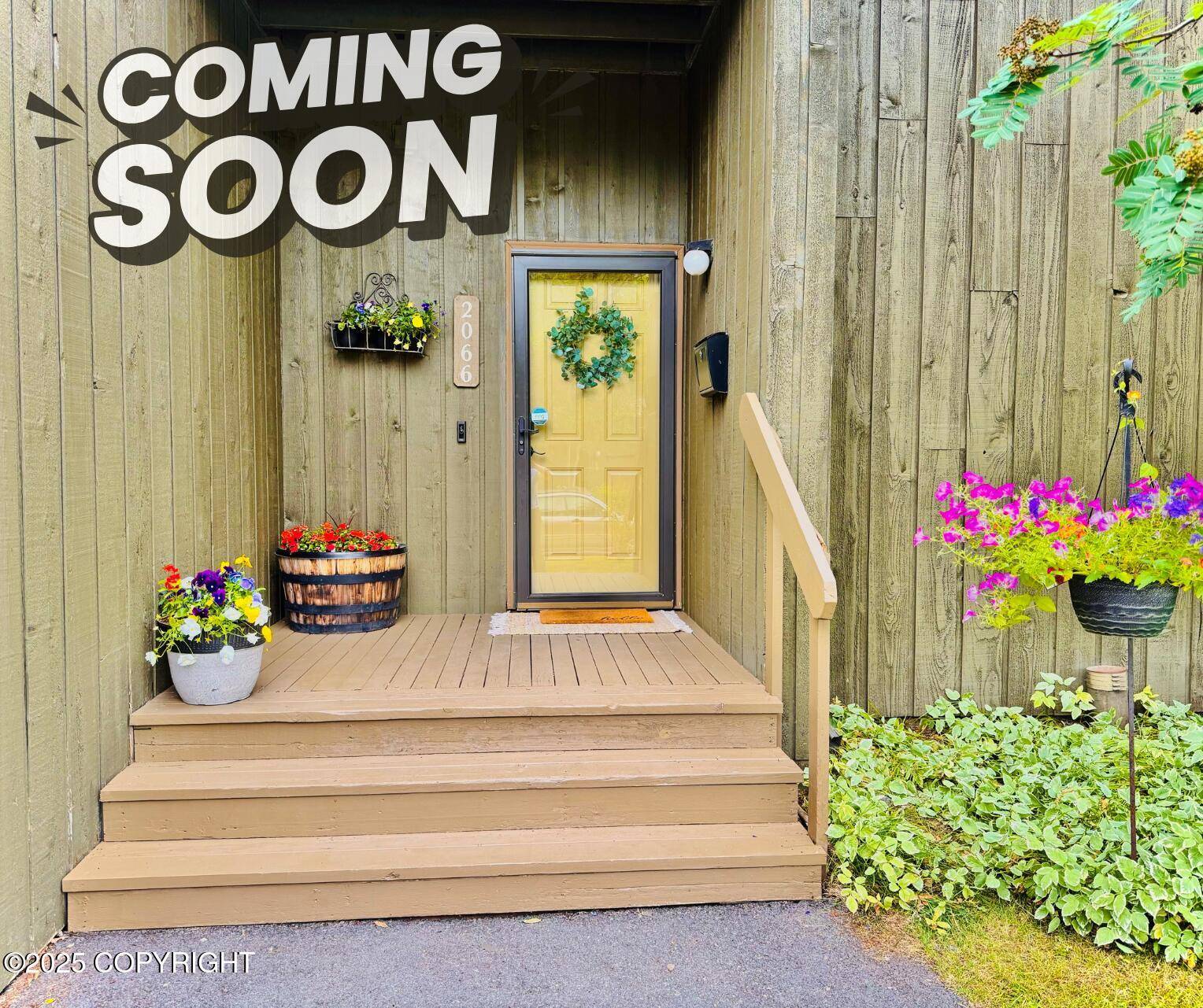 Anchorage, AK 99501,2066 Cliffside DR