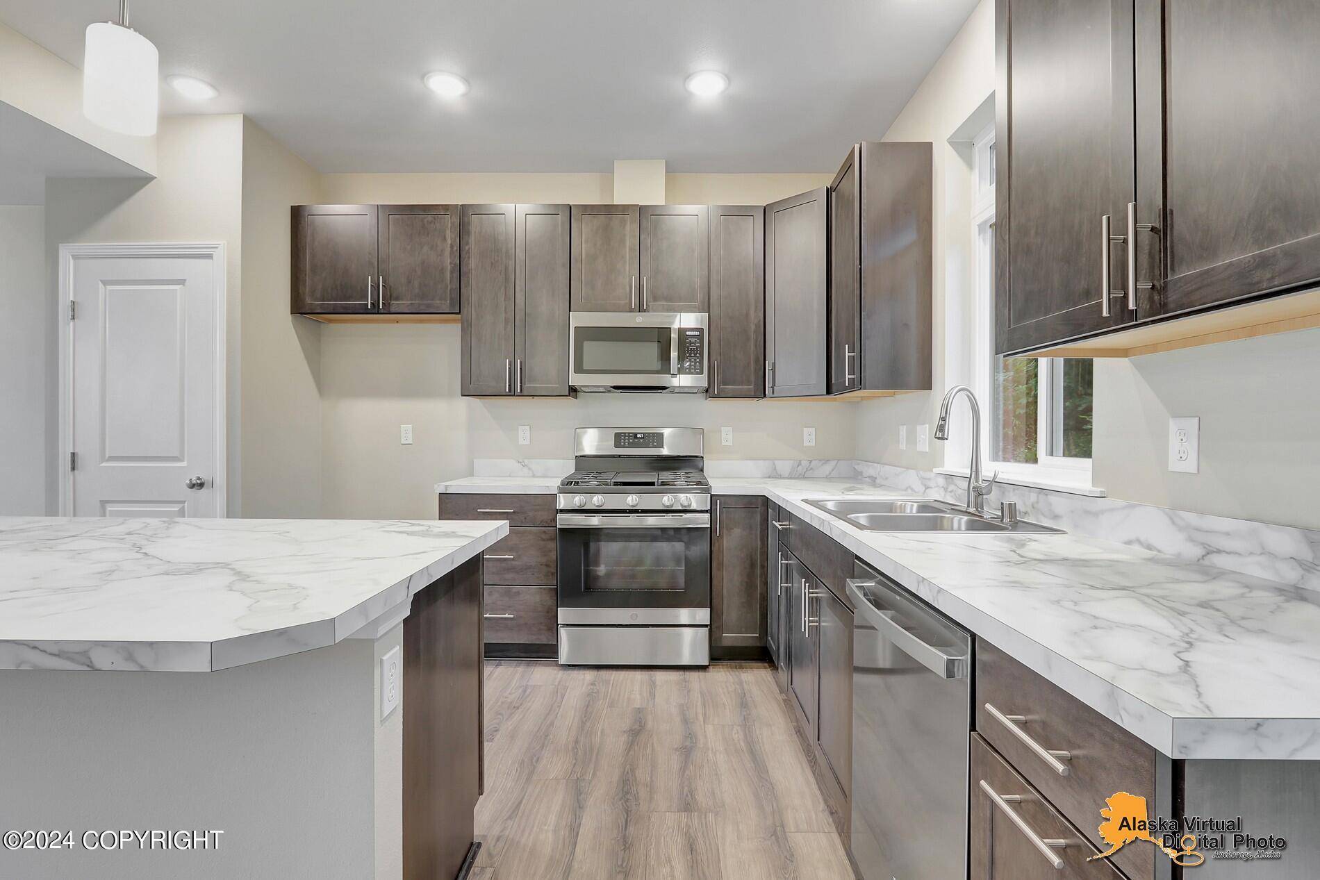 Eagle River, AK 99577,12229 Vista Ridge LOOP