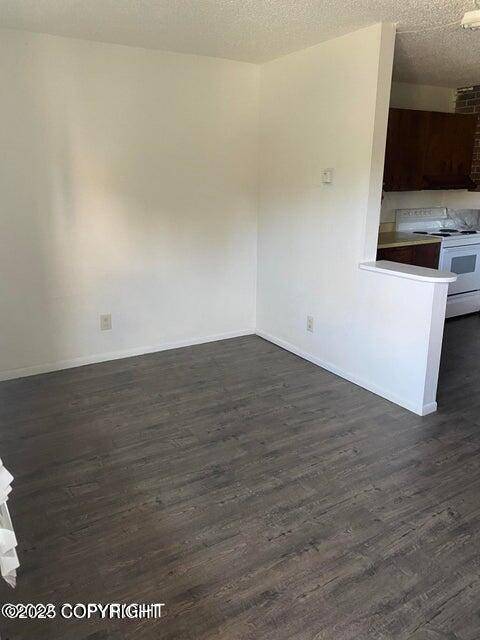 Anchorage, AK 99503,1425 W 40th AVE #8
