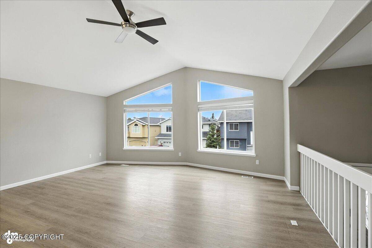 Anchorage, AK 99507,1608 Moss Creek AVE #123