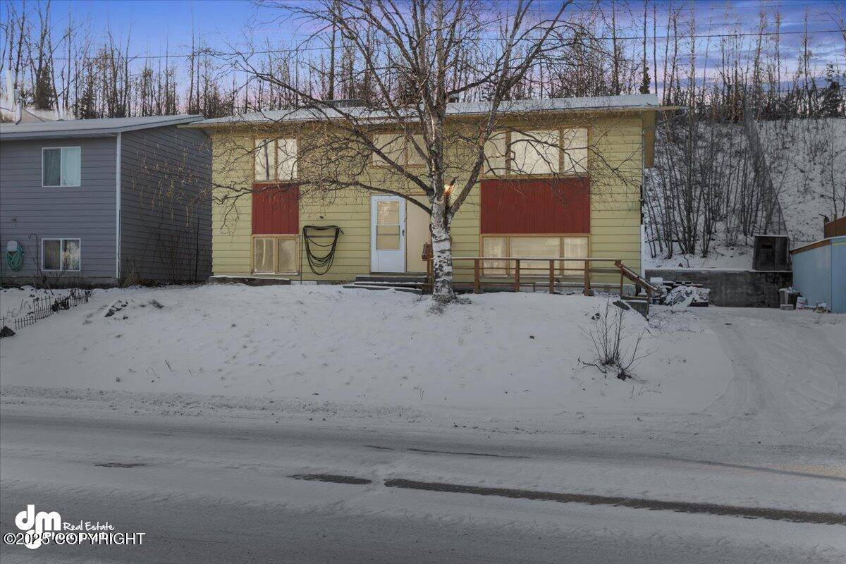 Anchorage, AK 99504,1560 Beaver PL