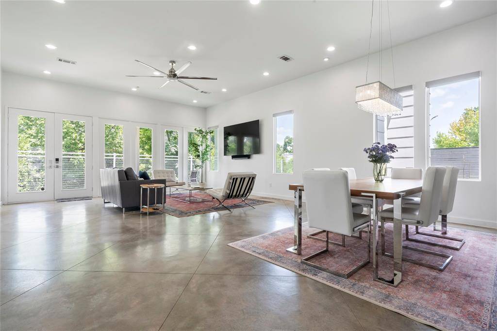 Houston, TX 77007,543 Threlkeld St