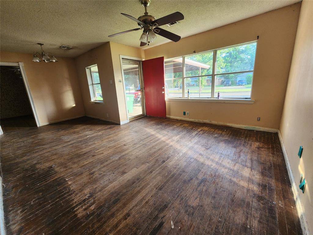 Houston, TX 77092,4601 W 43rd ST
