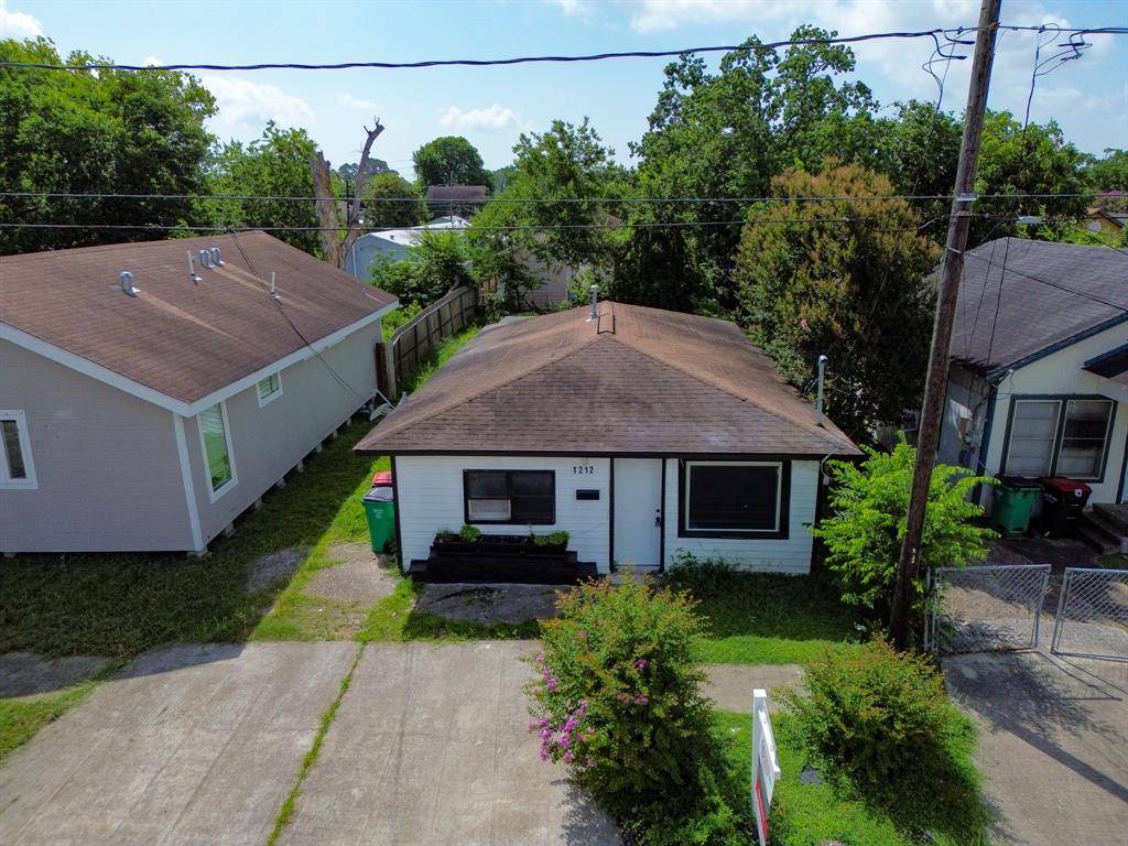 Baytown, TX 77520,1212 Pine ST