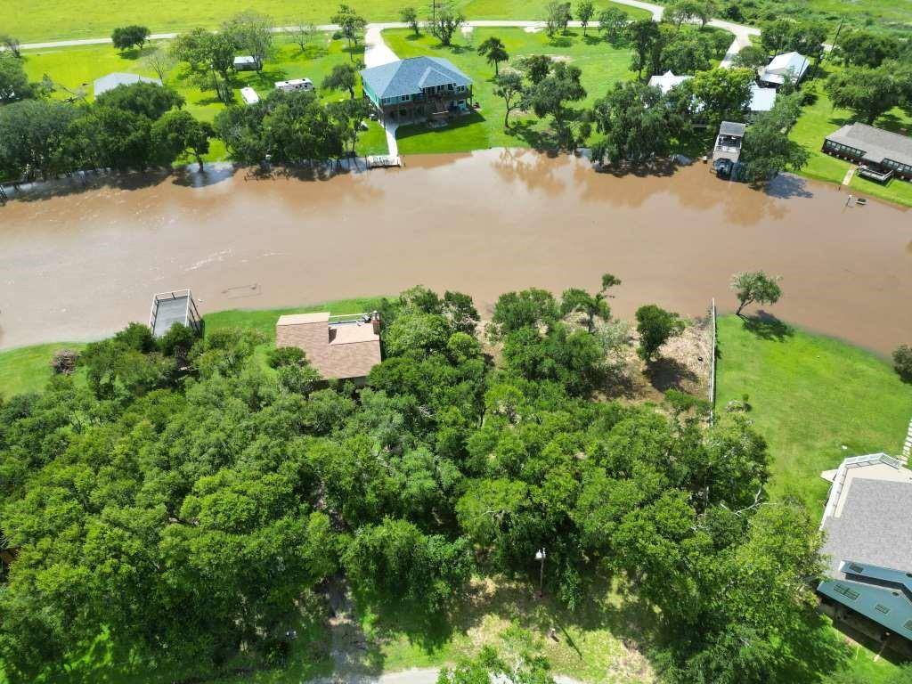 Sargent, TX 77414,1163 Private Road 652