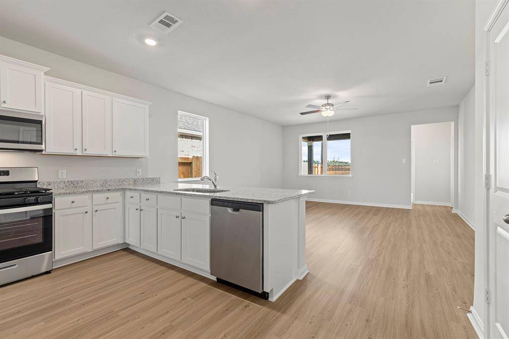 Beasley, TX 77417,1139 Campside DR
