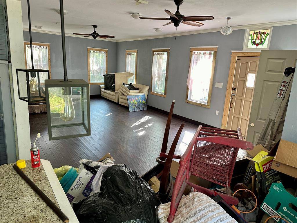 Pittsburg, TX 75686,214 N Texas ST