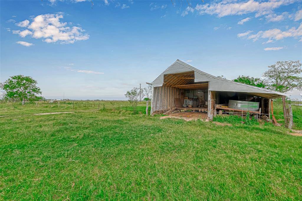 Louise, TX 77455,1564 County Road 309