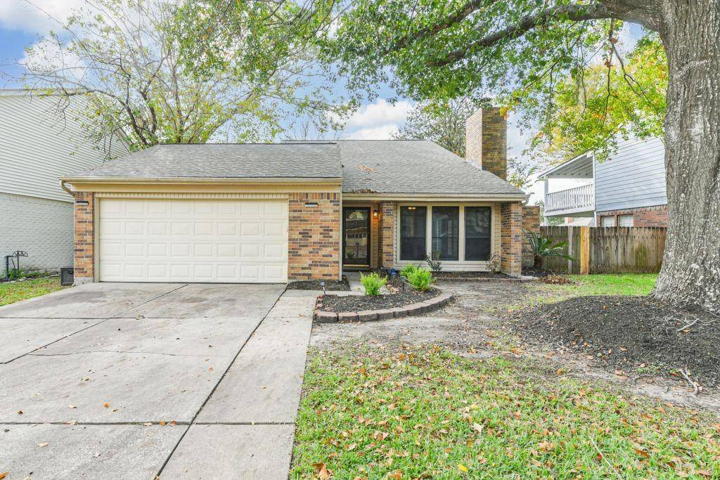 Houston, TX 77598,15834 Pipers View DR