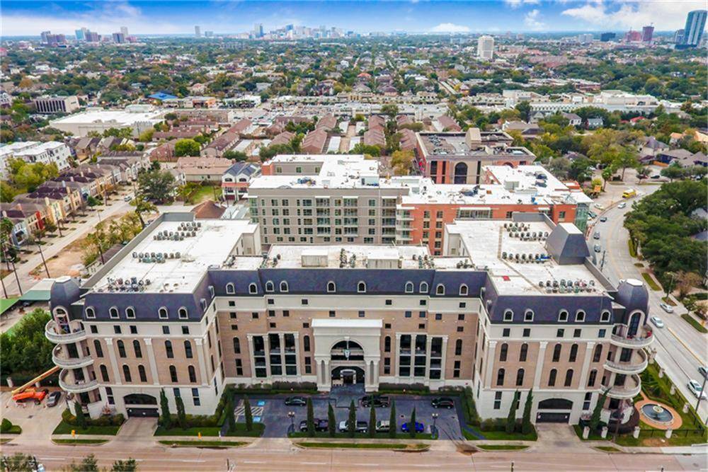 Houston, TX 77019,1005 S Shepherd DR #210