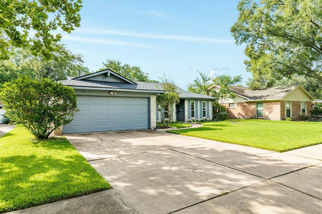 Houston, TX 77062,966 Redway LN