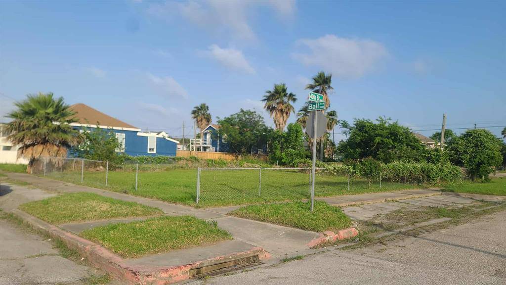 Galveston, TX 77550,3927 Ball