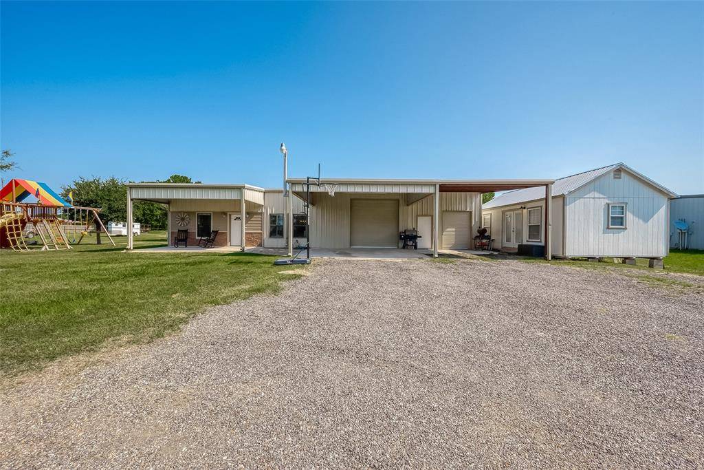 Navasota, TX 77868,9231 County Road 420