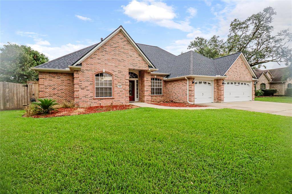 Angleton, TX 77515,900 Enchanted Oaks DR