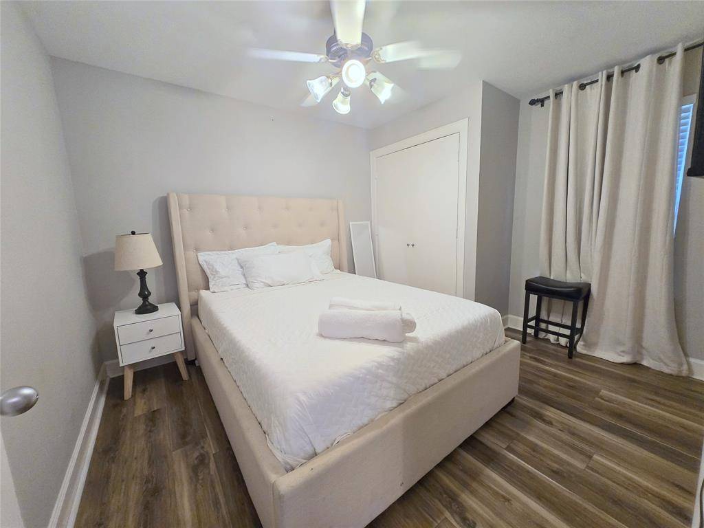 Houston, TX 77025,11511 Main Pine DR