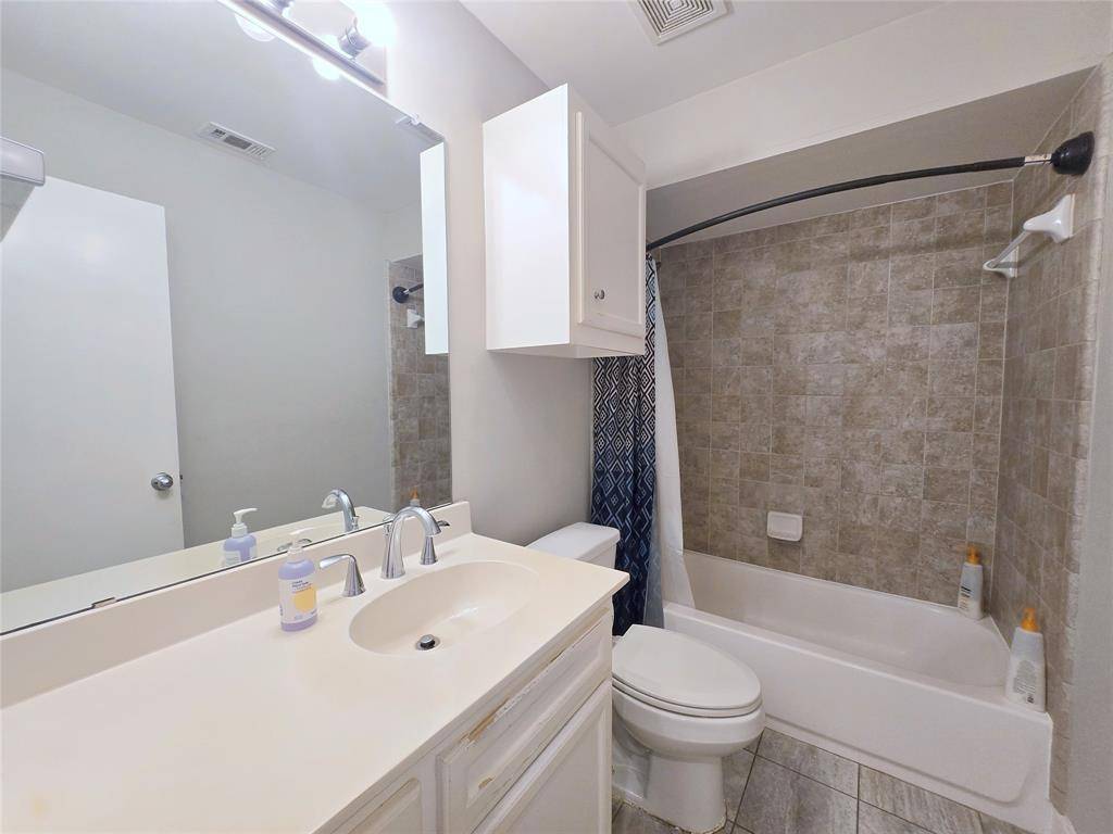 Houston, TX 77025,11511 Main Pine DR