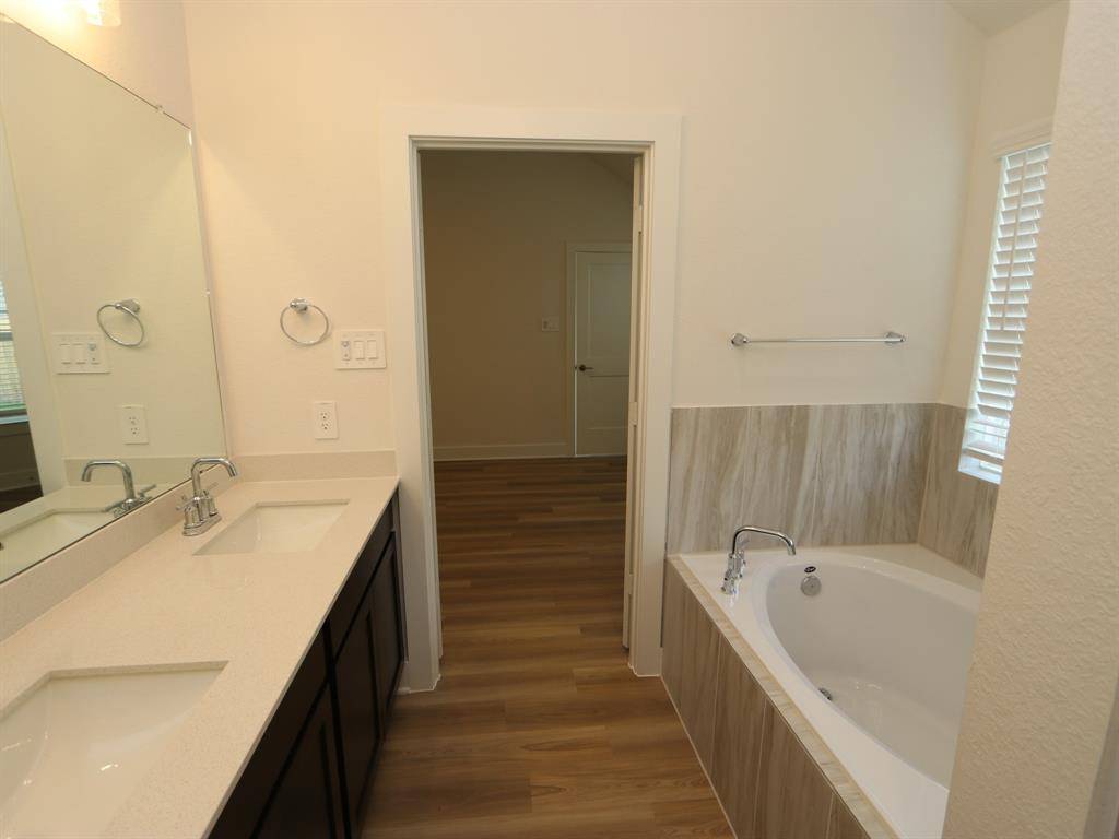 Willis, TX 77378,264 Mountain Knolls LN