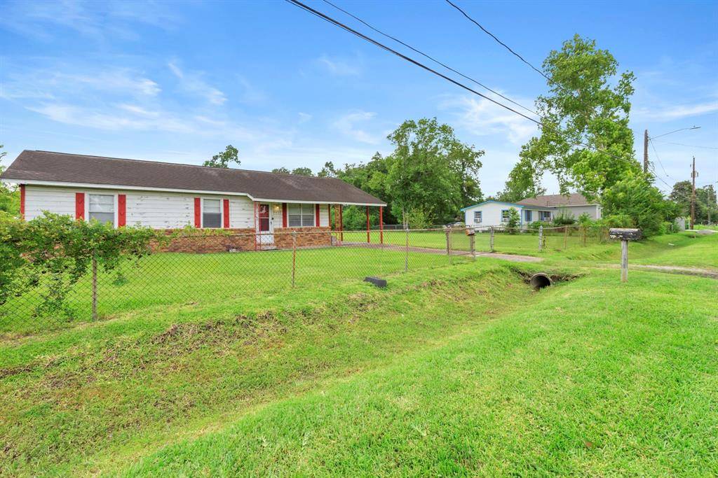 Houston, TX 77016,9009 Compton ST