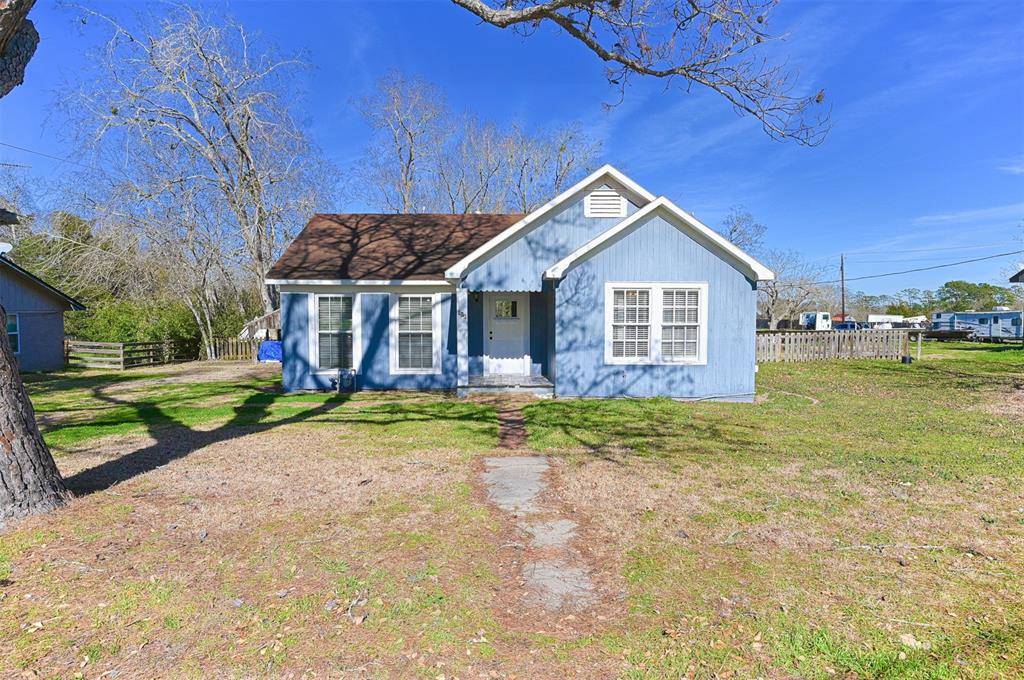 Bellville, TX 77418,618 W Fisher ST