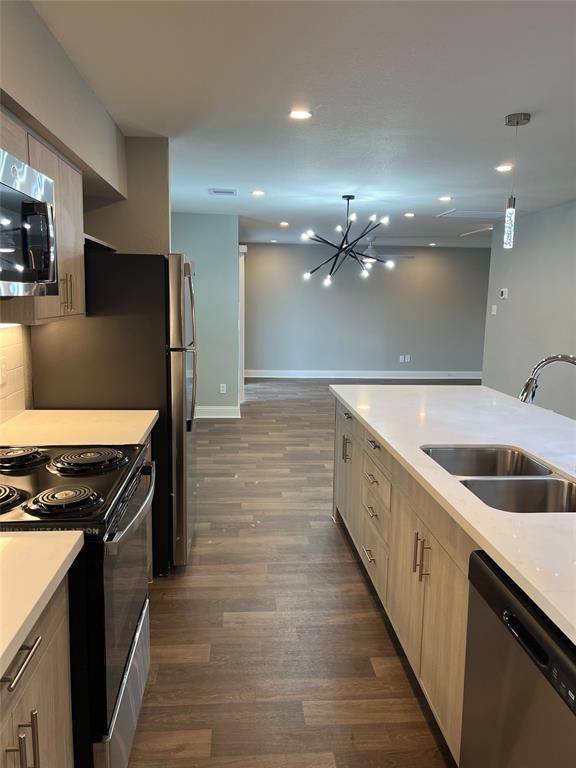 Houston, TX 77063,8003 Woodway DR #84