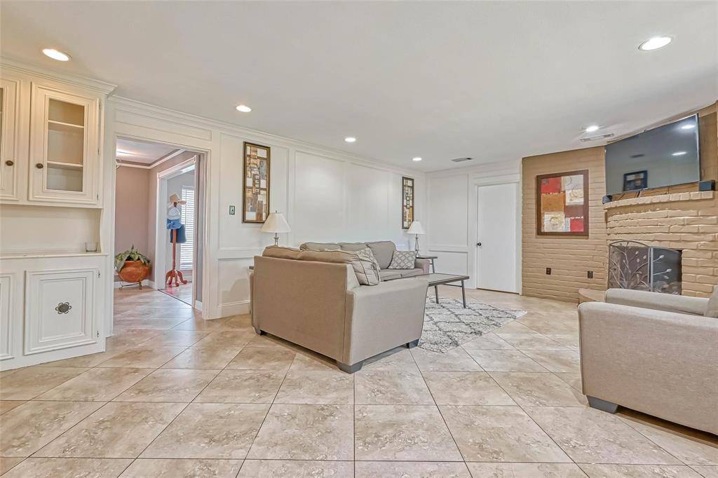 Houston, TX 77090,711 Lodgehill LN