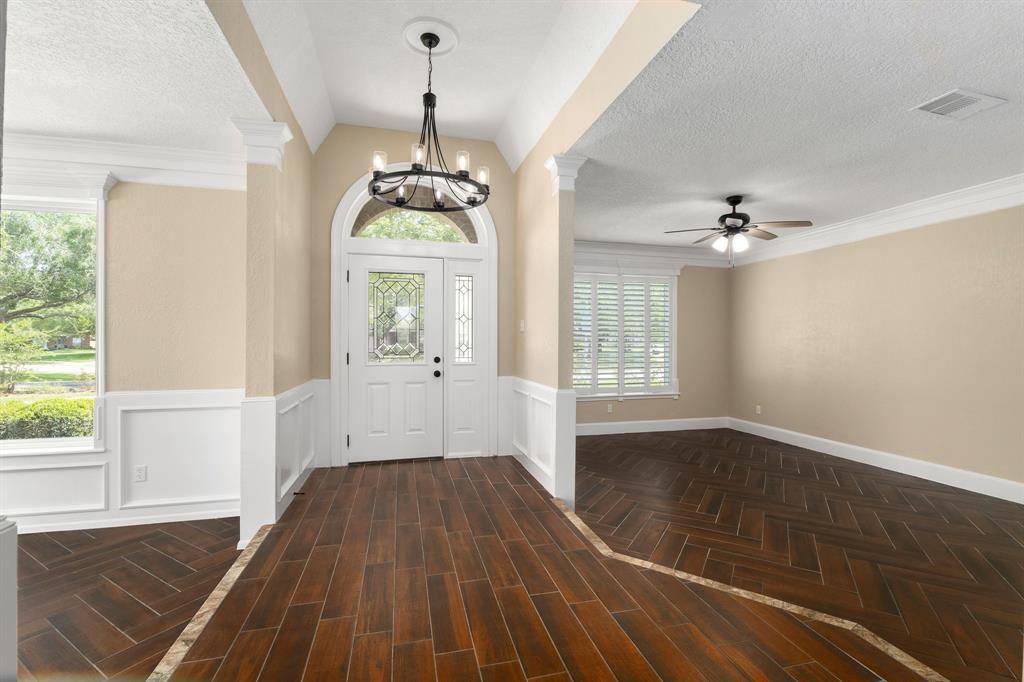 Angleton, TX 77515,30 Colony SQ