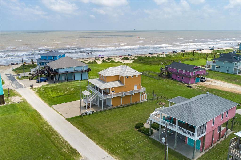 Crystal Beach, TX 77650,809 Westview