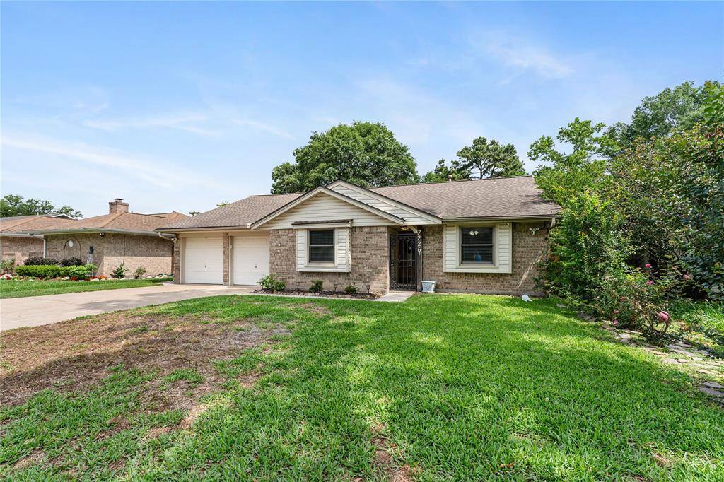 Houston, TX 77040,7226 Brook Stone DR