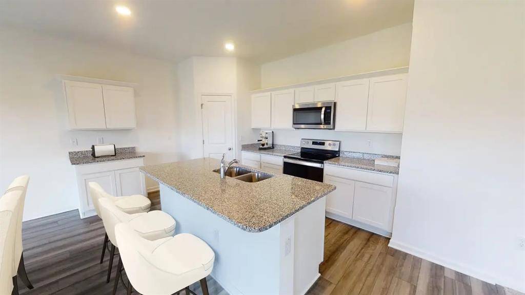 Houston, TX 77016,7819 Blue Star Flower LN
