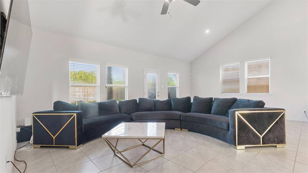 Rosharon, TX 77583,10710 Cliffs View DR