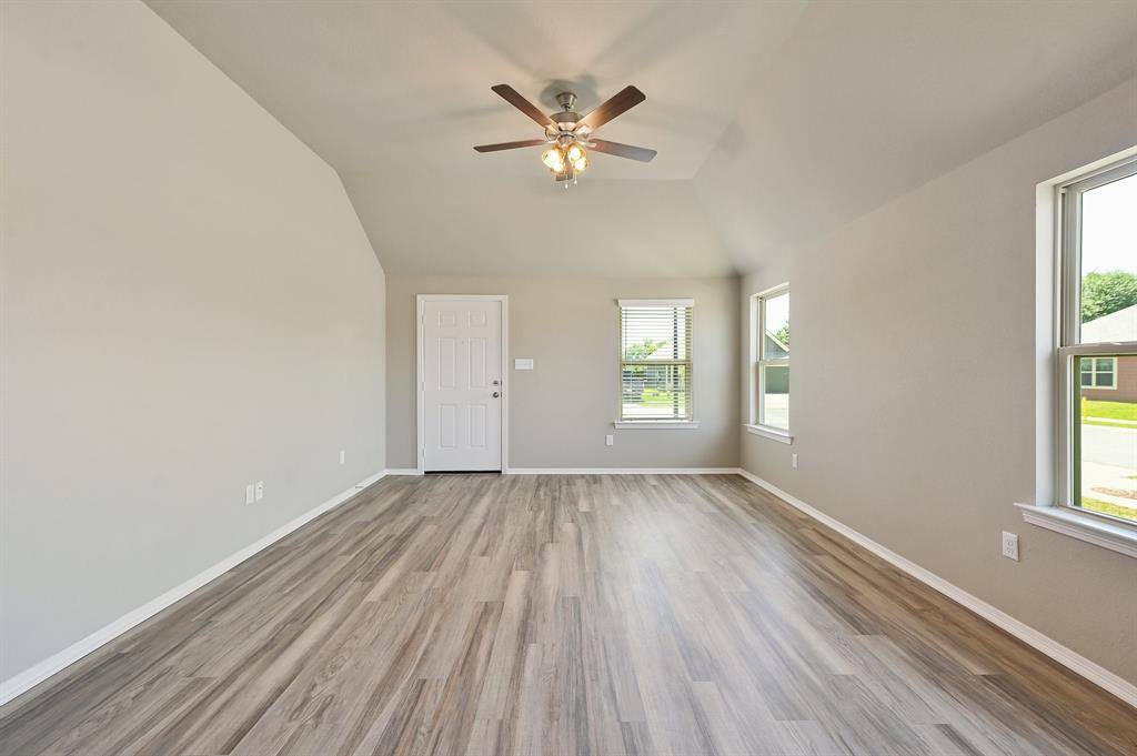 Navasota, TX 77868,1214 High ST