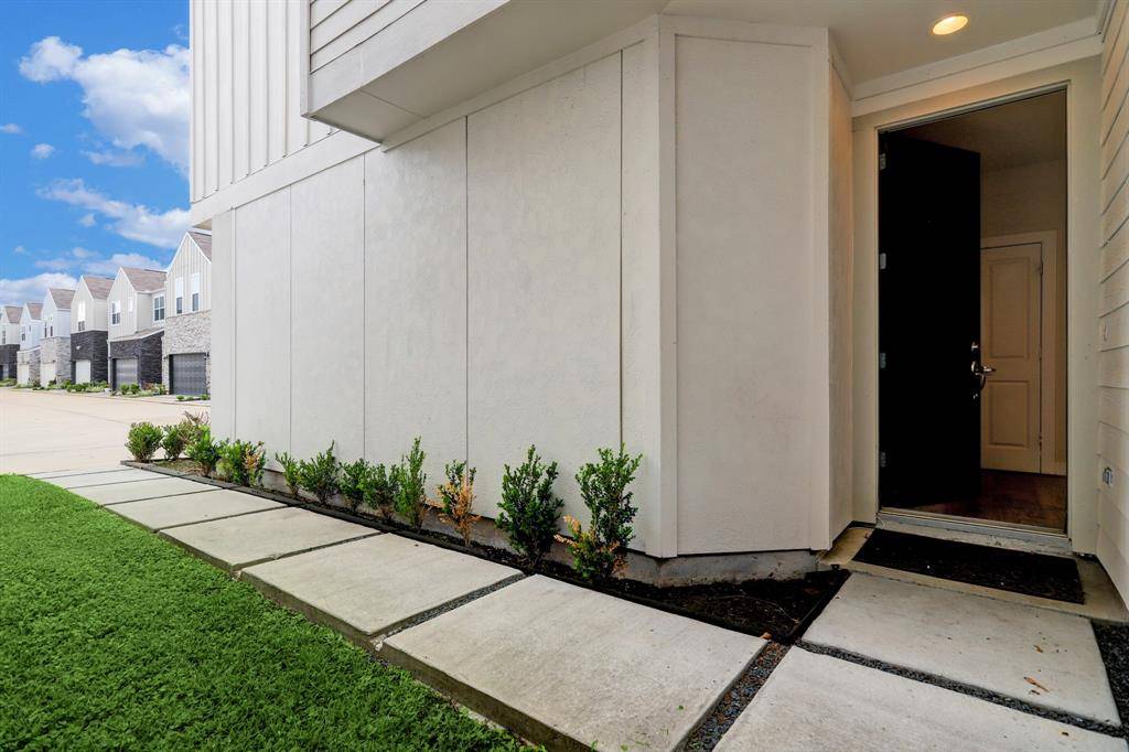 Houston, TX 77080,1906 Hollister Spruce LN