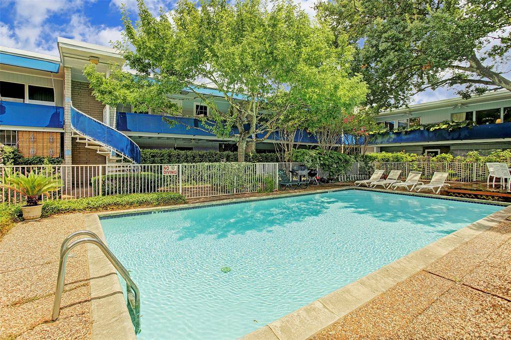 Houston, TX 77098,3271 Sul Ross ST #4