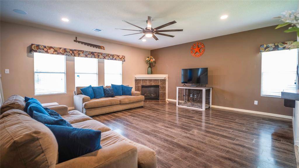 Cypress, TX 77429,18527 Grove Brook LN