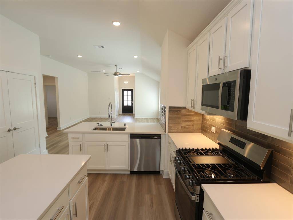 Rosenberg, TX 77471,1626 Country View DR