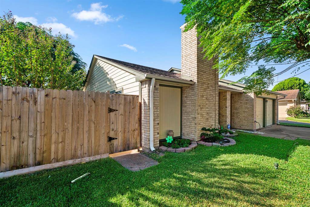 Houston, TX 77083,16323 La Luna DR