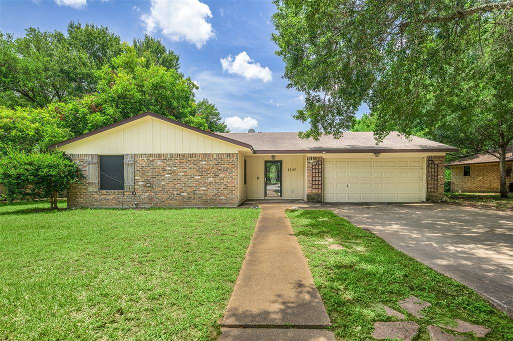 Brenham, TX 77833,1108 Hollis DR