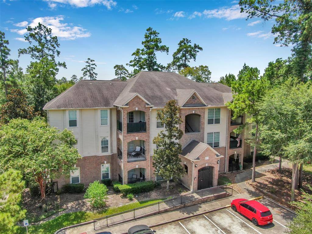 The Woodlands, TX 77382,6607 Lake Woodlands DR #213