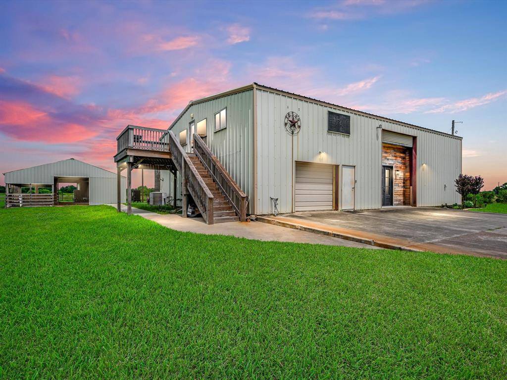 Rosharon, TX 77583,13112 County Rd 65