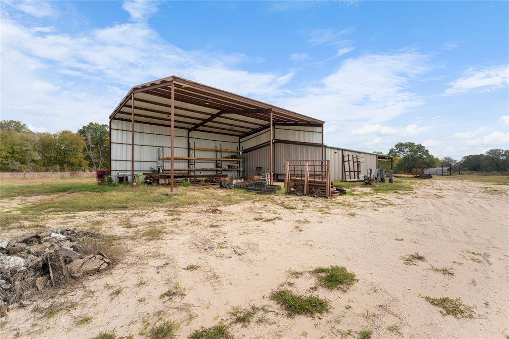 Navasota, TX 77868,9477 County Road 420